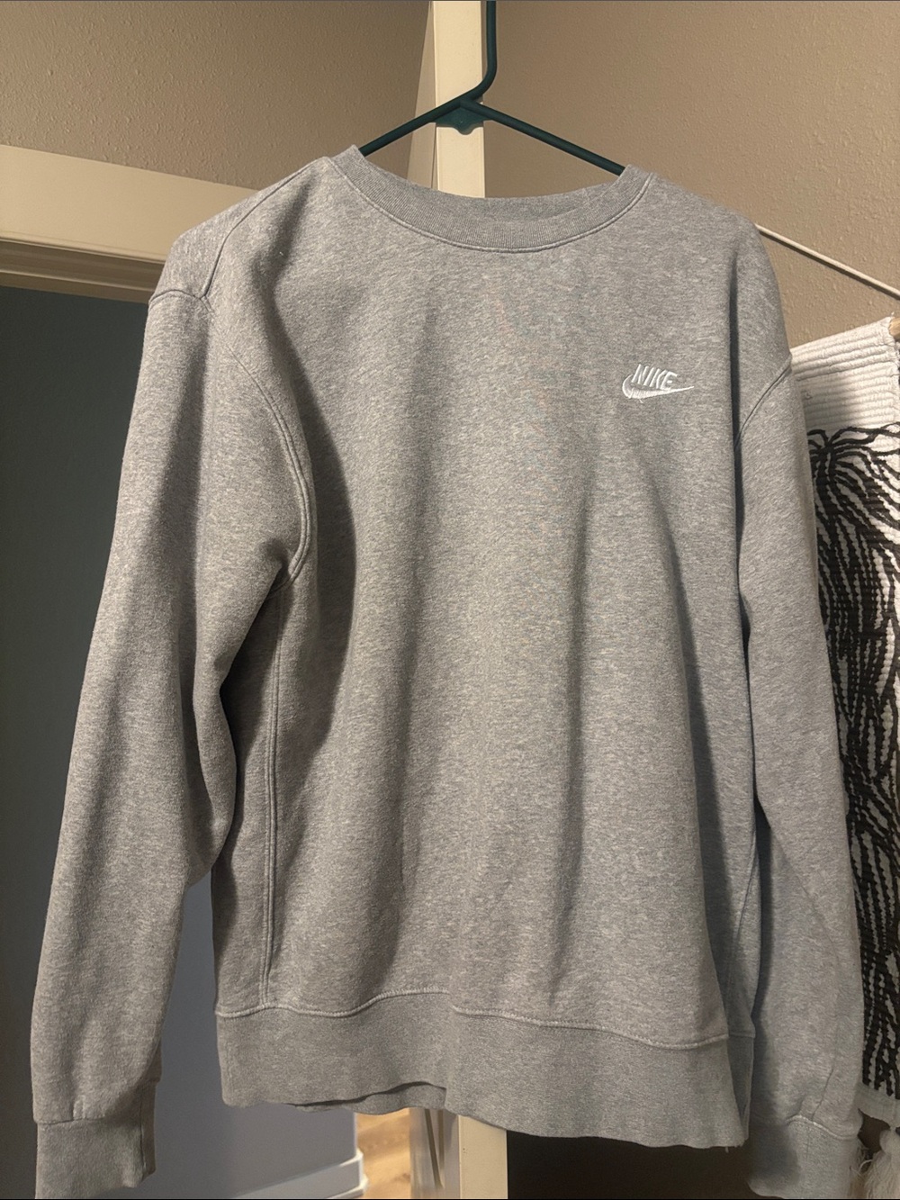 Nike Men's Heather Gray Crewneck Sweatshirt with White Swoosh
